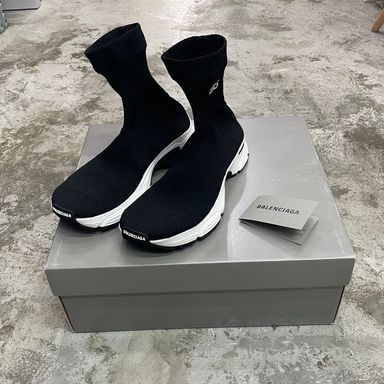 バレンシアガ スニーカースピード ブラック×ホワイト ホワイト（白）系 BALENCIAGA SPEED(バレンシアガ スピード
