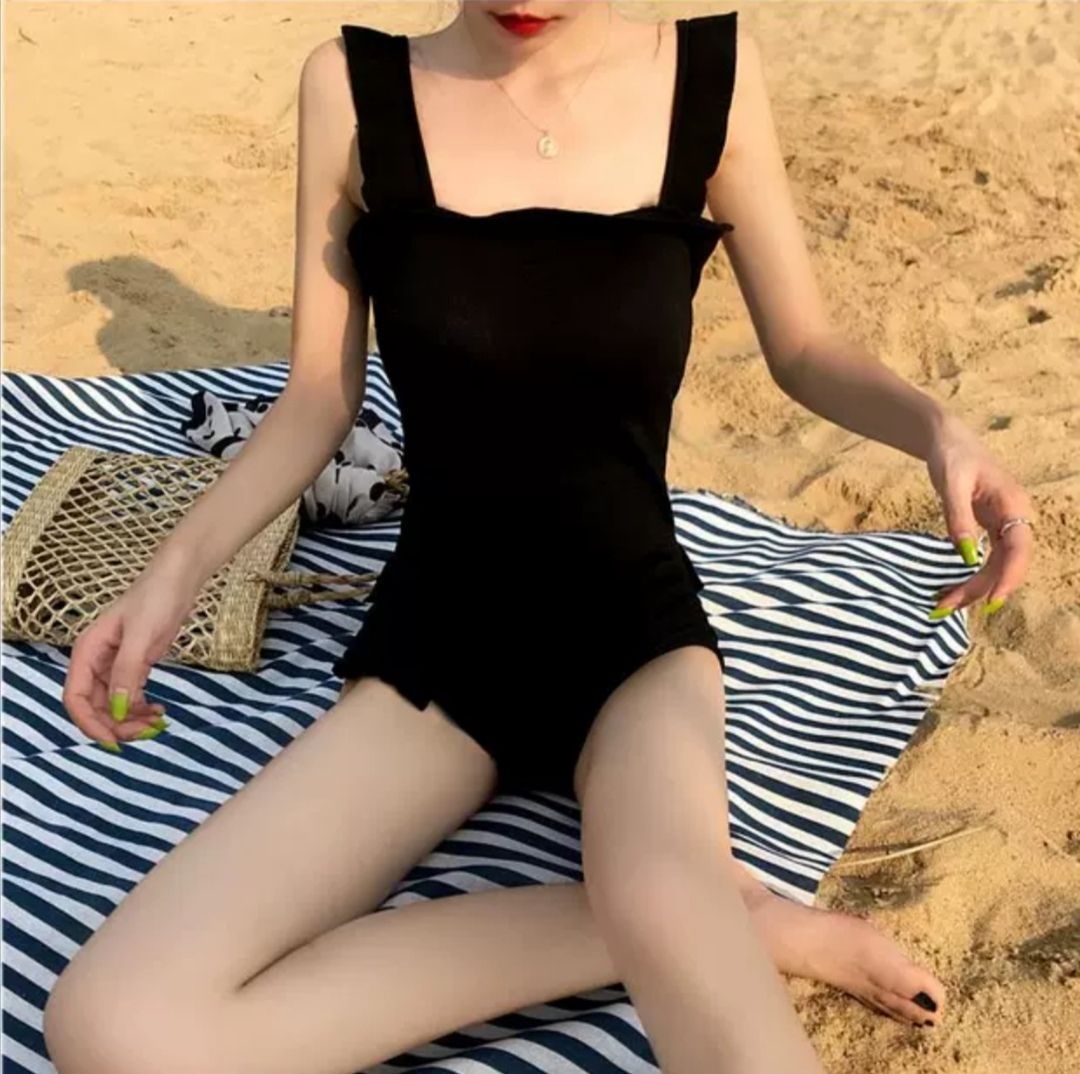 リボン付き黒ワンピース水着 背中リボン フリル ワンピース スイムウェア モノキニ 黒【0708】 背中