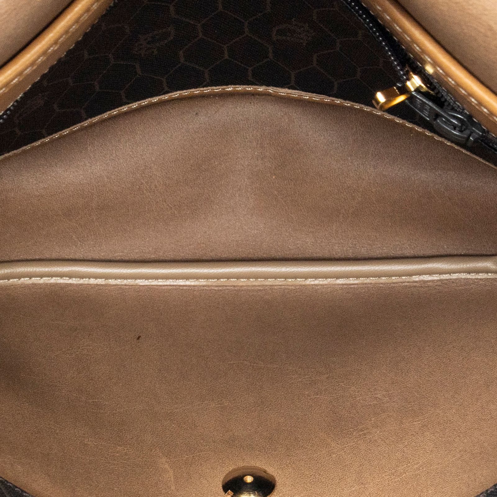 クロスボディグレー タンハニカムPVCキャンバスAB