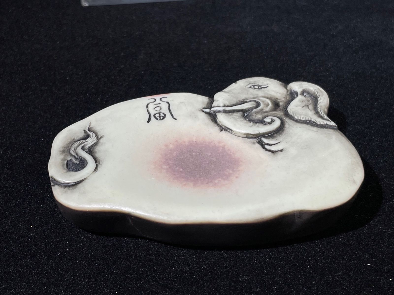 硯，雕刻精美 硯 端渓硯（彫刻:蝙蝠） 彫刻硯 品番GYCHN20017 彫刻硯