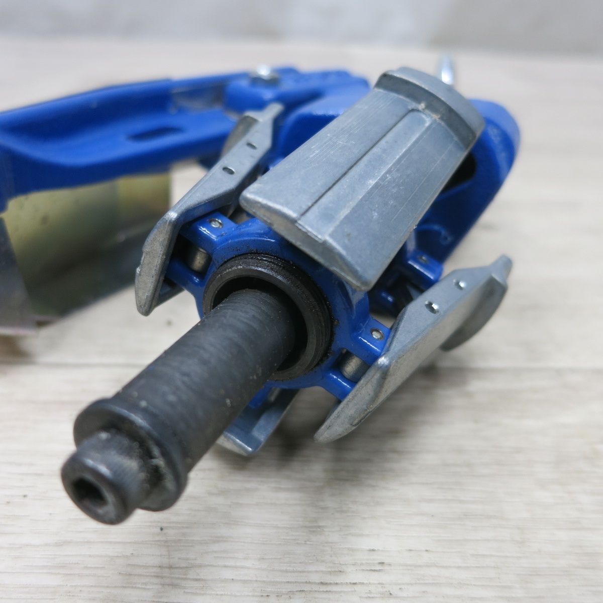 送料無料] ◇MCC PE スクレーパ SSPE-50 50ハンドル ケース付き 松阪 