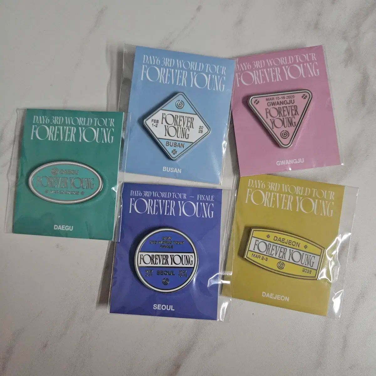 一括販売 デイシックス 全国ツアー バッジ