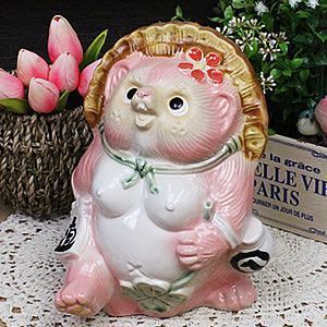 信楽焼 7号散歩ピンク狸 信楽焼たぬき 縁起物タヌキ 陶器タヌキ たぬき置物 やきもの しがらきやき 焼き物 狸 タヌキ 信楽 ta-0176