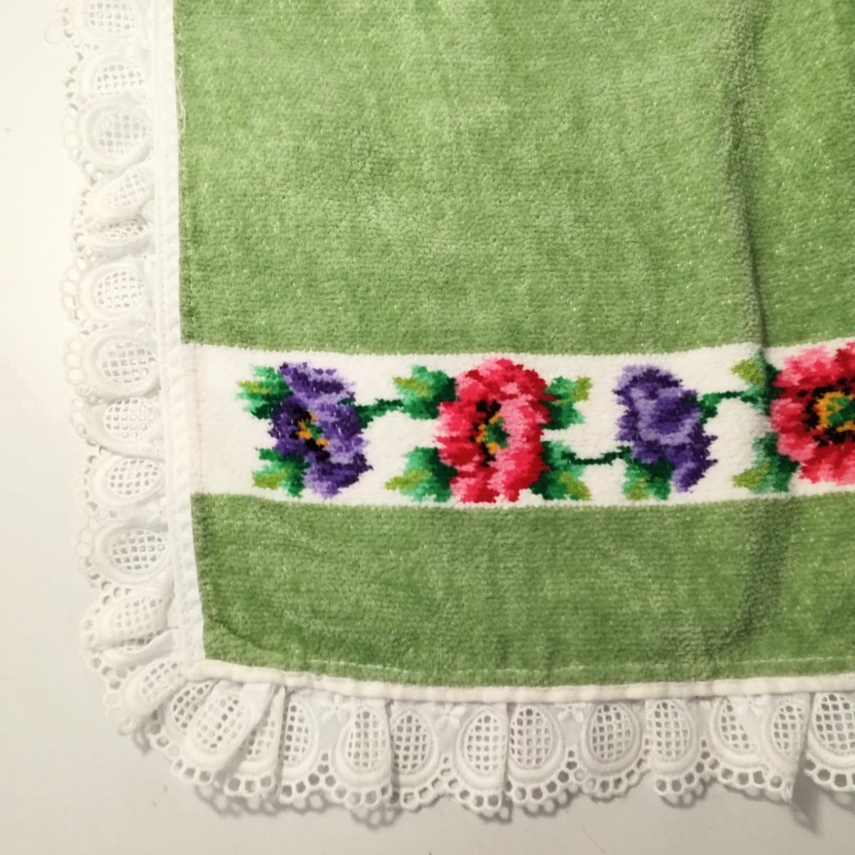 新品未使用 フェイラー 花柄 刺繍 グレー エプロン FEILER フェイラー 花柄刺繍 エプロン 緑 《NO 00949》 - メルカリ