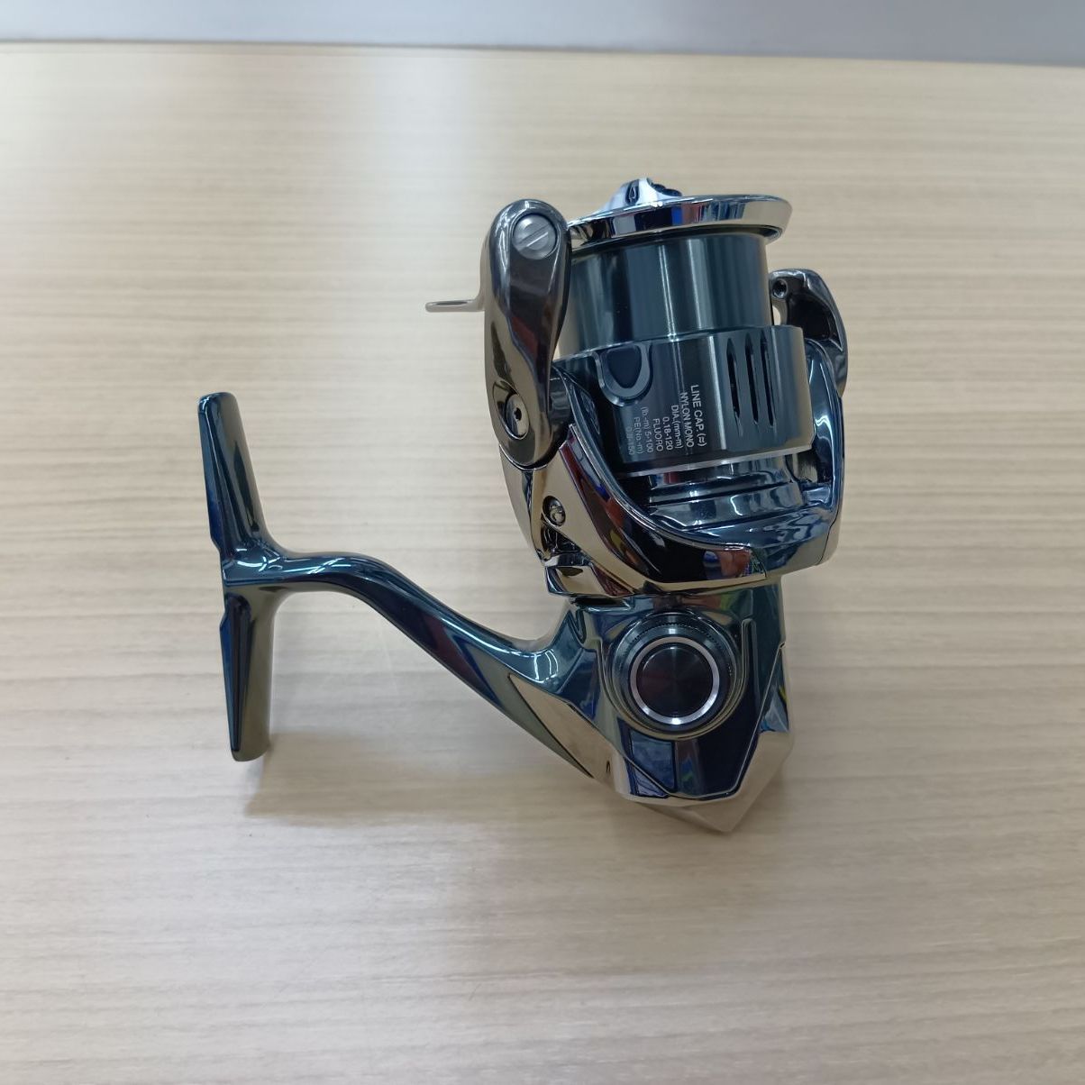 【新品弦張替済】Ibanez エレキギター RG フロイドローズ/トラ杢 新品弦張替済】Ibanez エレキギター RG フロイドローズ/トラ杢 新品弦張