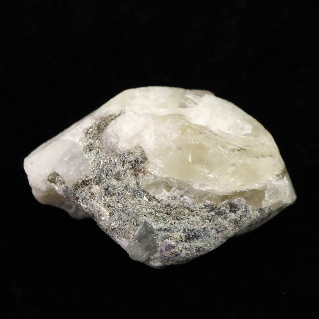 [鑑別メモ付]ロシア産フェナカイト原石　50ct 鑑別メモ付]ロシア産フェナカイト原石 50ct