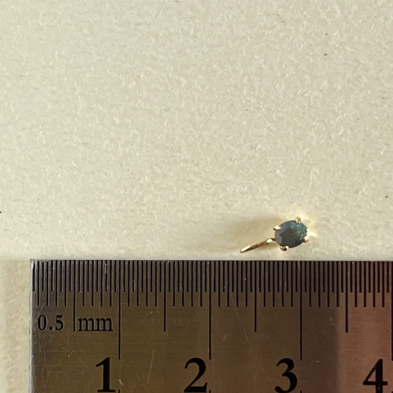 K18 天然石アレキサンドライトoval希少 レア ペンダントトップ
