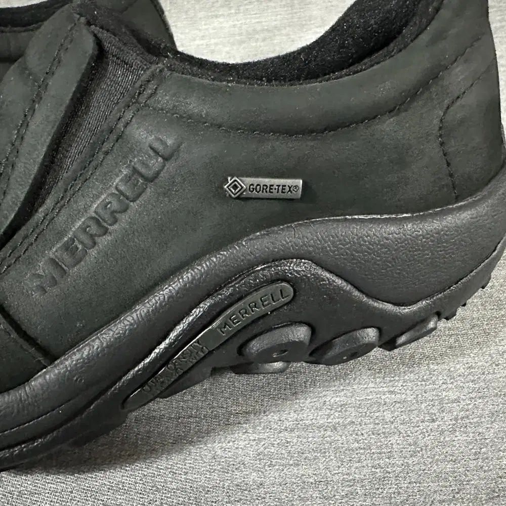 MERRELL メレル