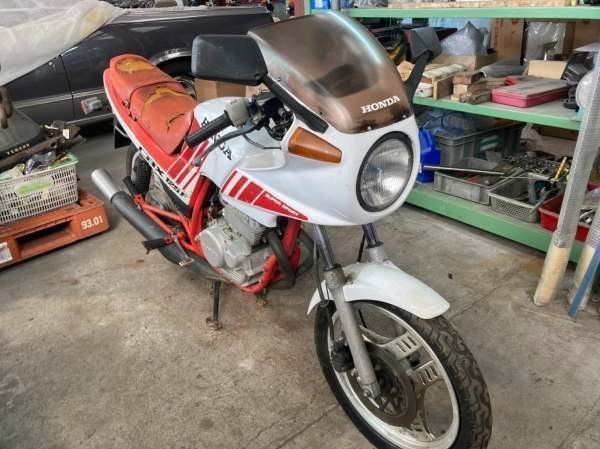 ホンダ CBX125F JC11 エンジンスプロケットカバー H333-46 - メルカリ