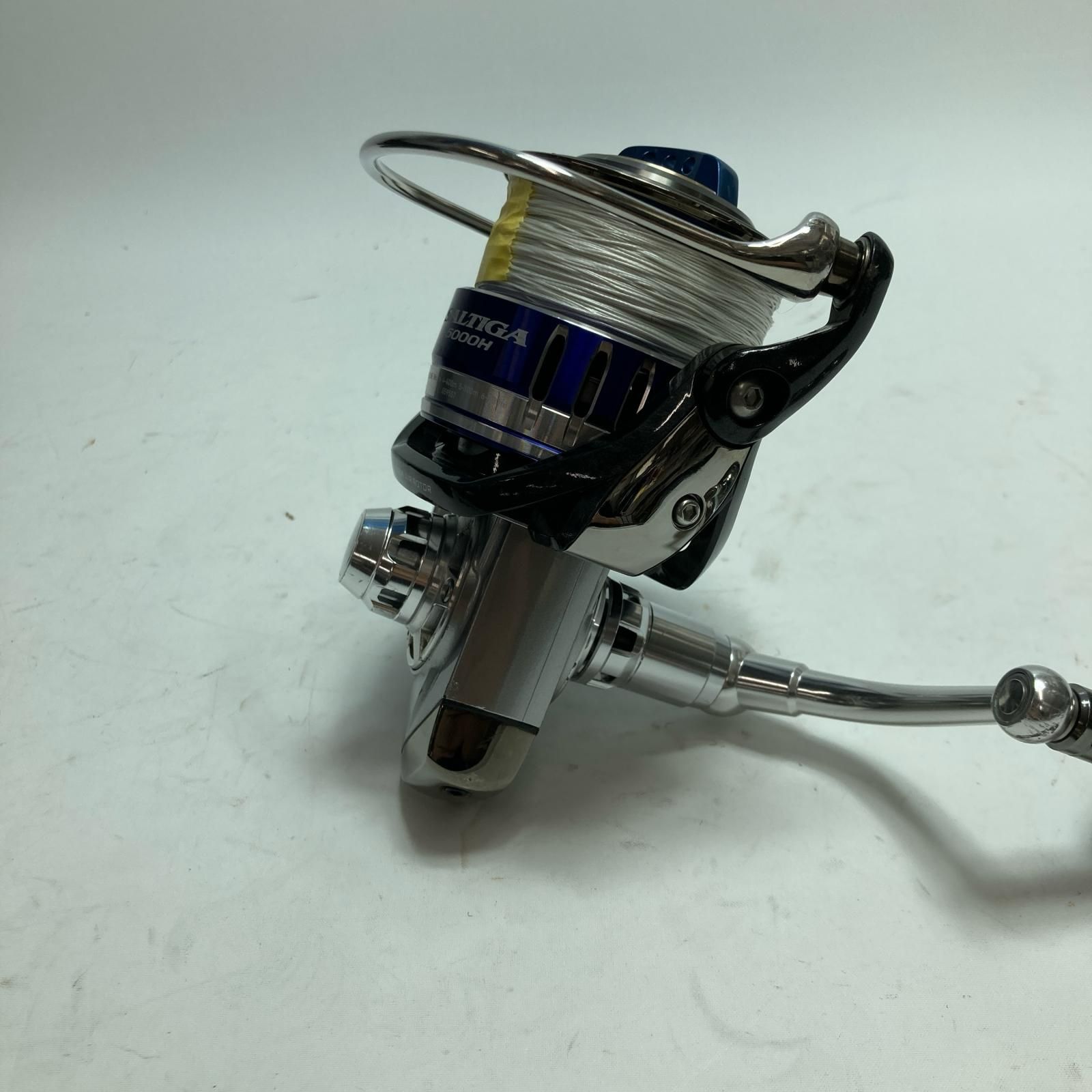 DAIWA ダイワ リール スピニングリール 15ソルティガ5000 H 059557 リールポーチ付
