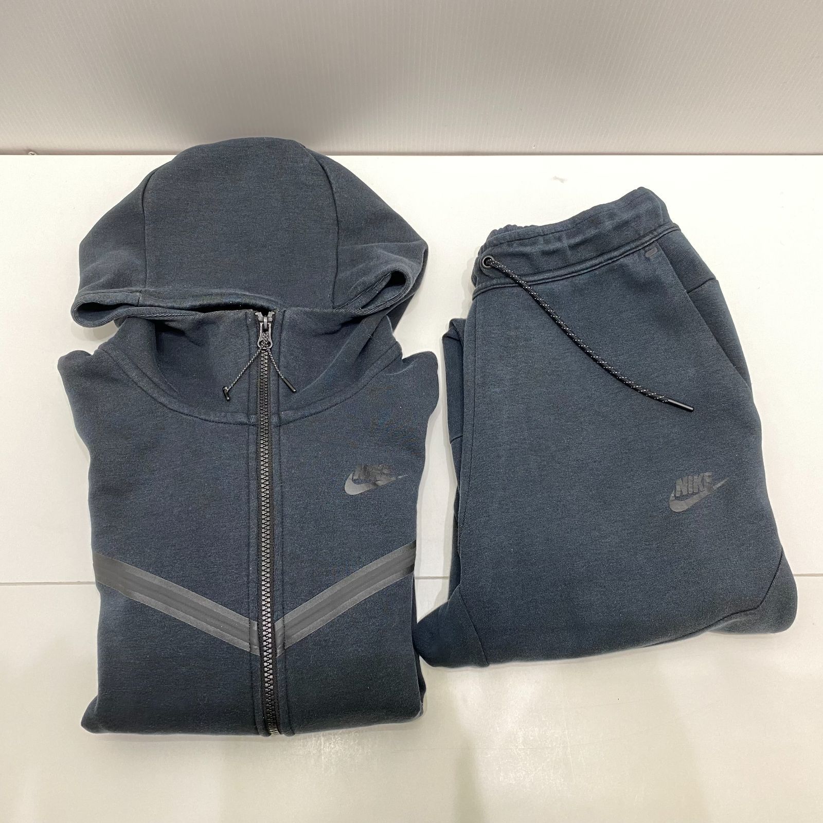 NIKE テックフリースジップアップパーカー/テックフリースジョガー NIKE テックフリースジップアップパーカー/テックフリースジョガー