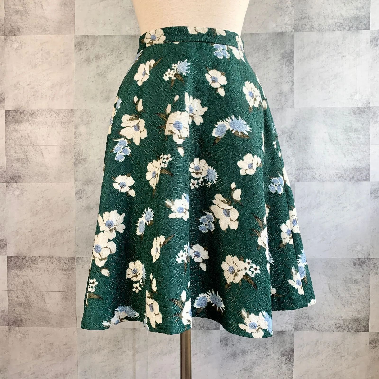 新品花柄スカート モスグリーン