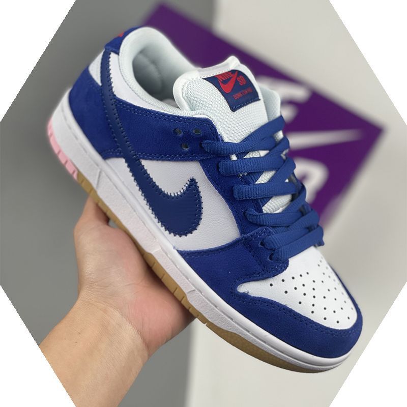 本日の新品は未使用です Nike SB Dunk Low Pro  並行輸入品【D09395-400】