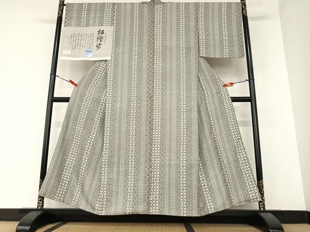 平和屋着物 西陣 宮階織物 宮繍苑 里葉 お召 松煙染 花七宝文 反端付き 正絹 AABA0287zg