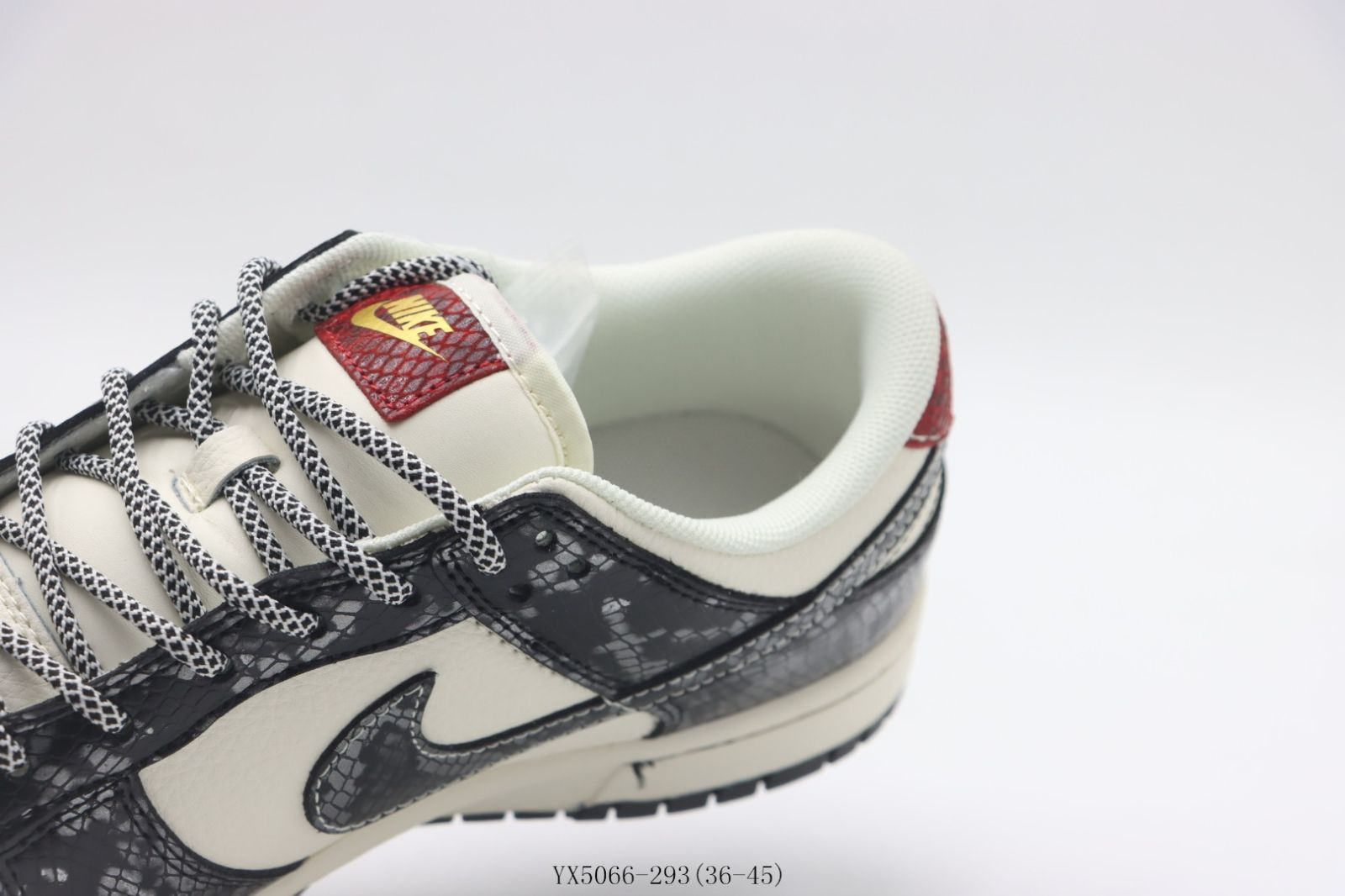 ダンクロー Dunk