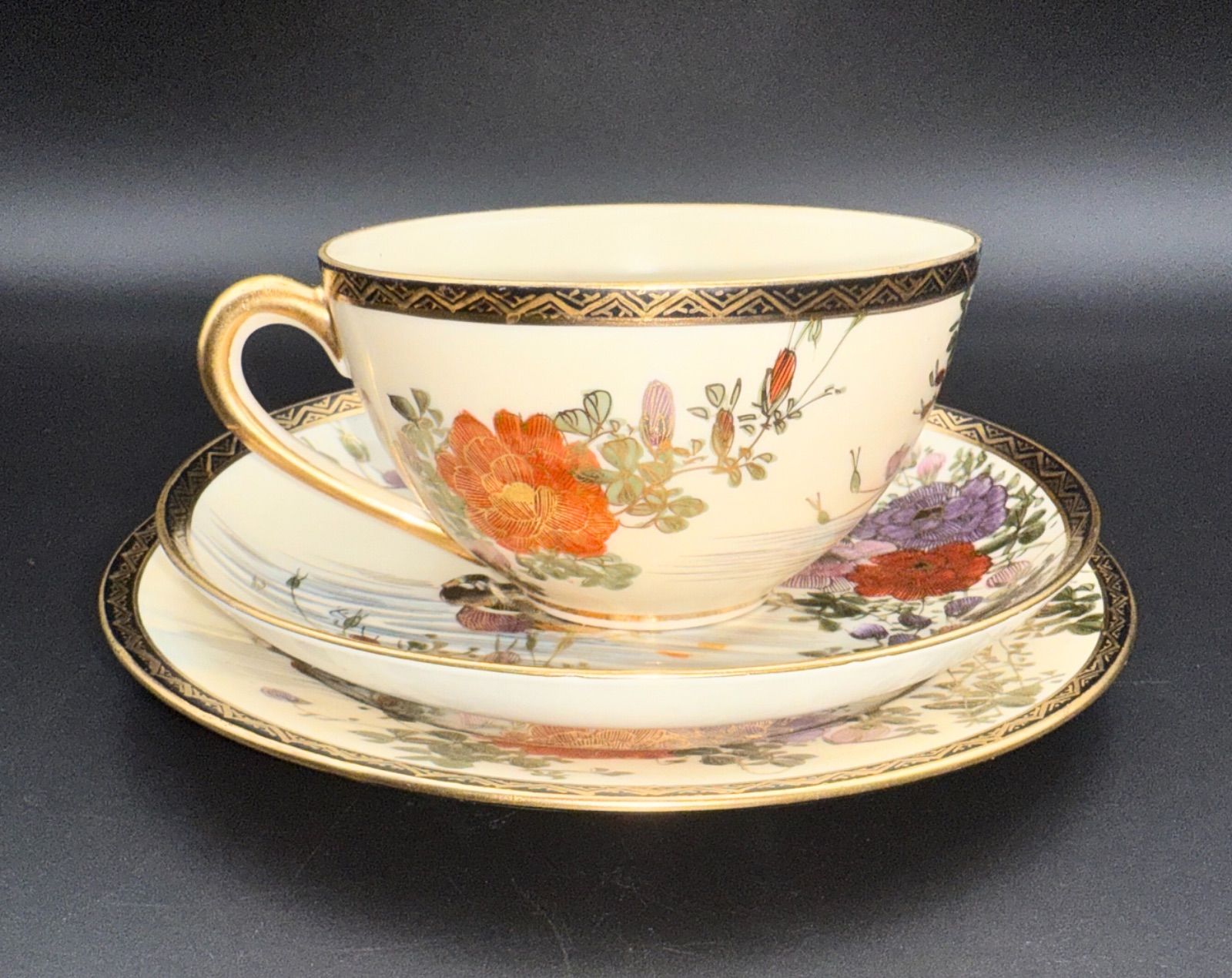 ❇️里帰り　カップ&ソーサー　Cup and saucer  薩摩焼　明治時代 ❇️里帰り カップ&ソーサー Cup and saucer 薩摩焼 明治時代