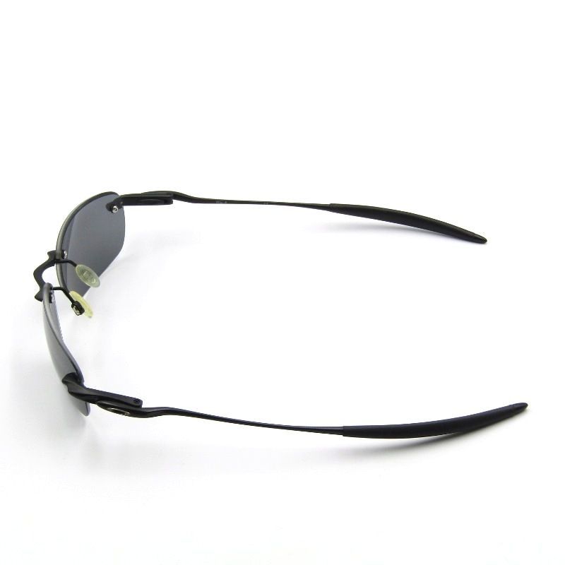 Oakley サングラス　限定品 OAKLEYの限定モデルが30％OFF！超個性的アイウェアのラスト