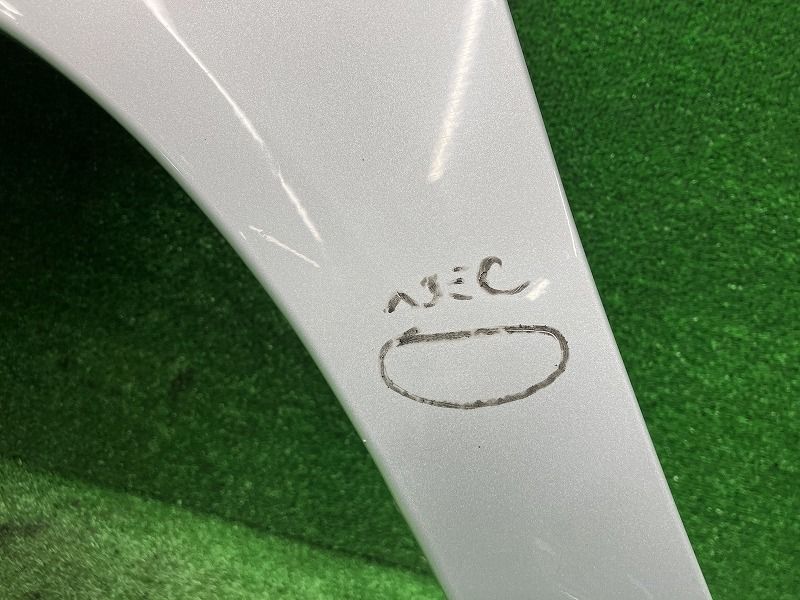 プロボックス NCP165V 左フロントフェンダー DX 4WD 53812-52460 1E7  