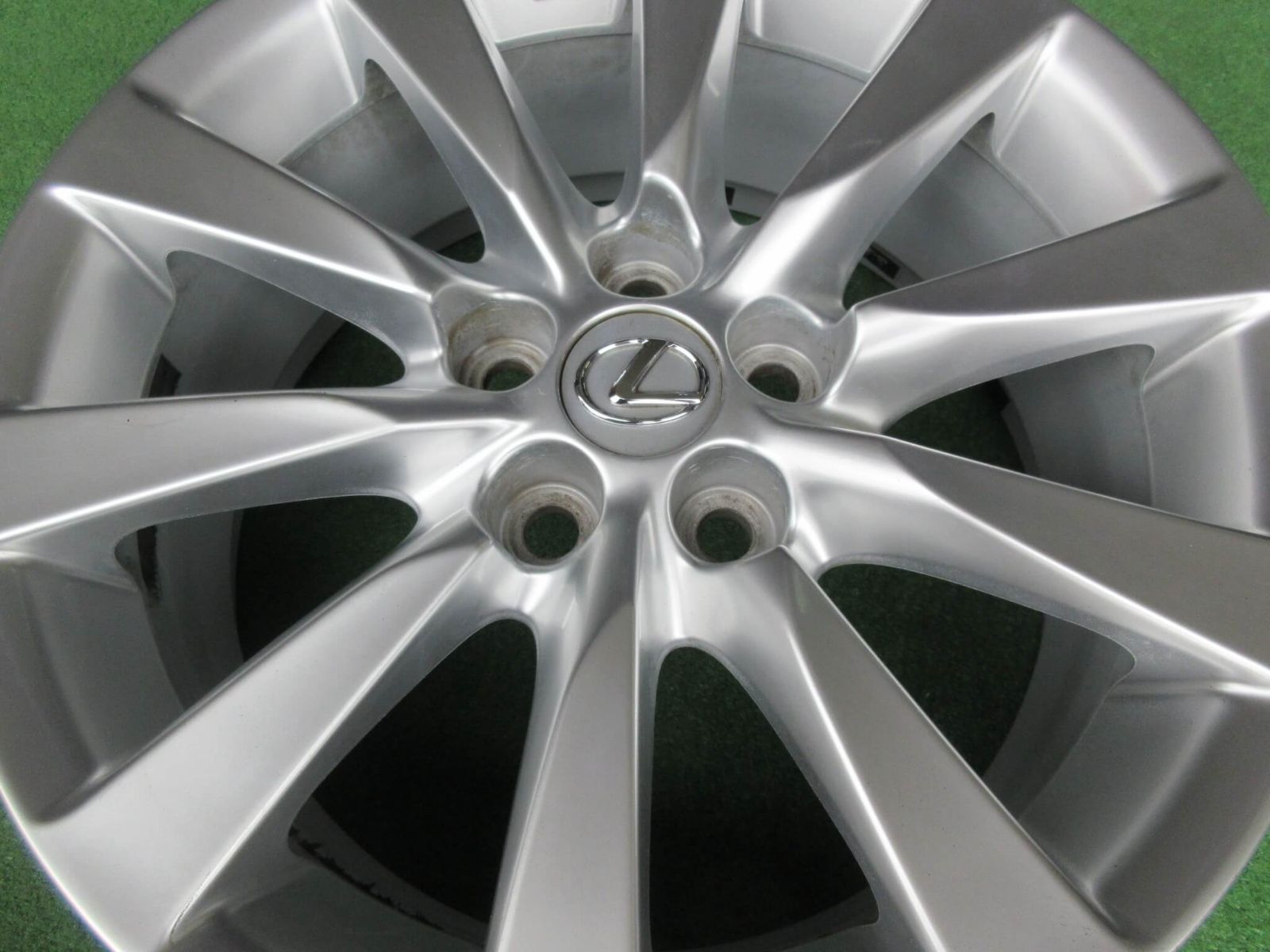 後期型ＬＳ４６０純正ホイール