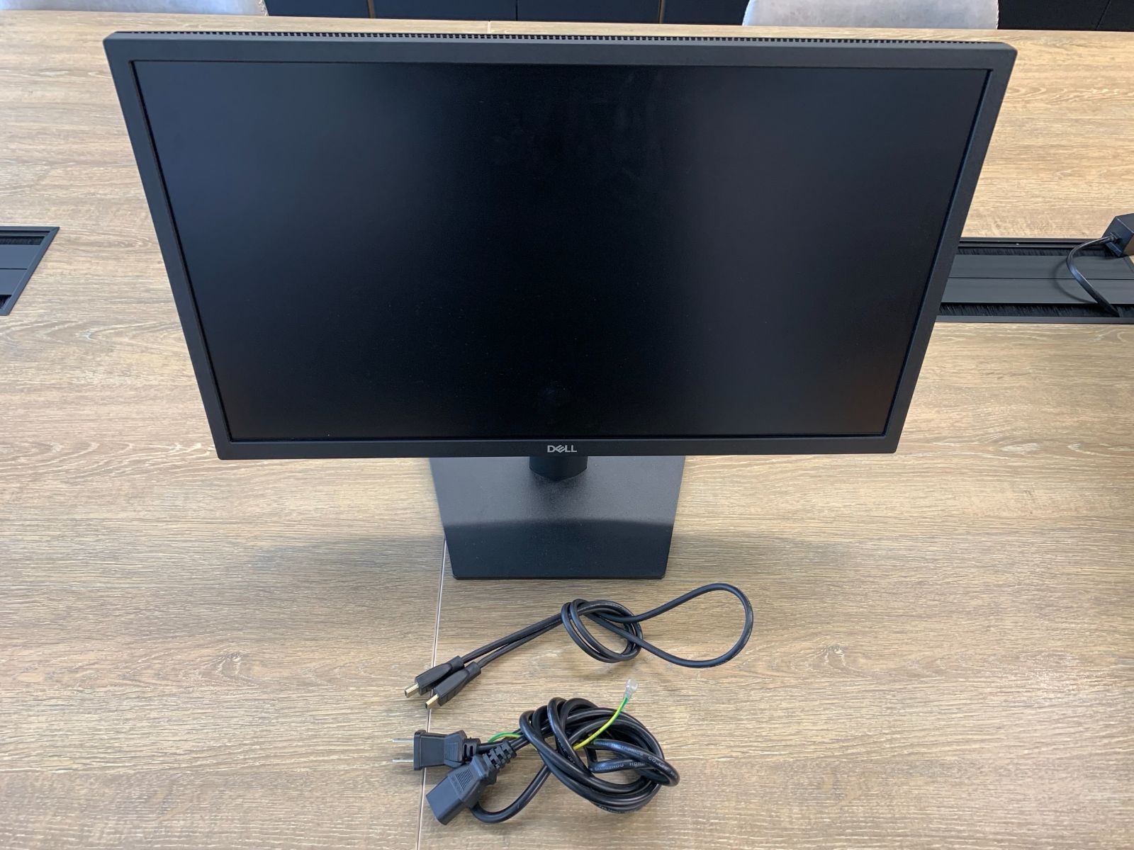 モニター DELL　21.45インチ ディスプレイ SE2222H