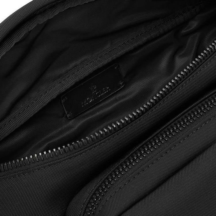 モンクレール MONCLER ボディバッグ ウエストポーチ ベルト