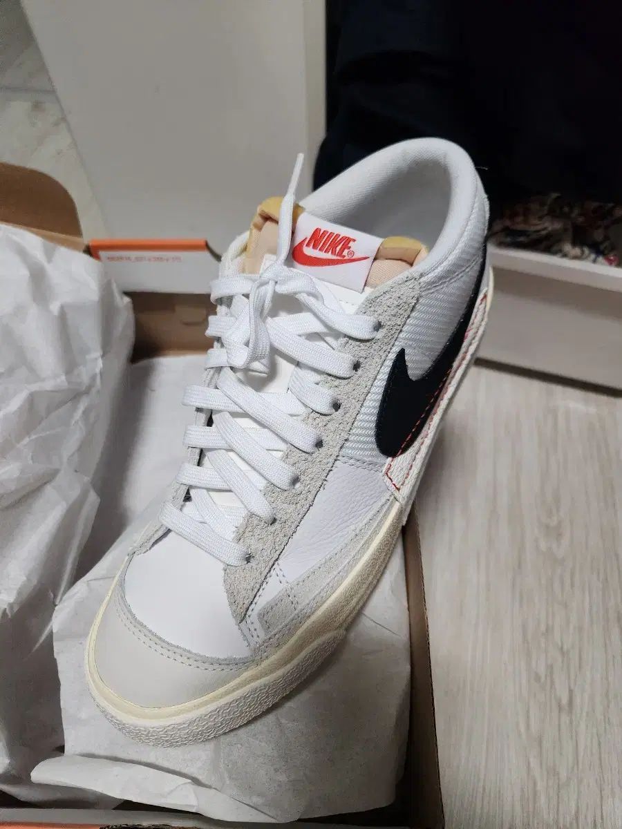 NIKE ナイキ ブレザーロウ