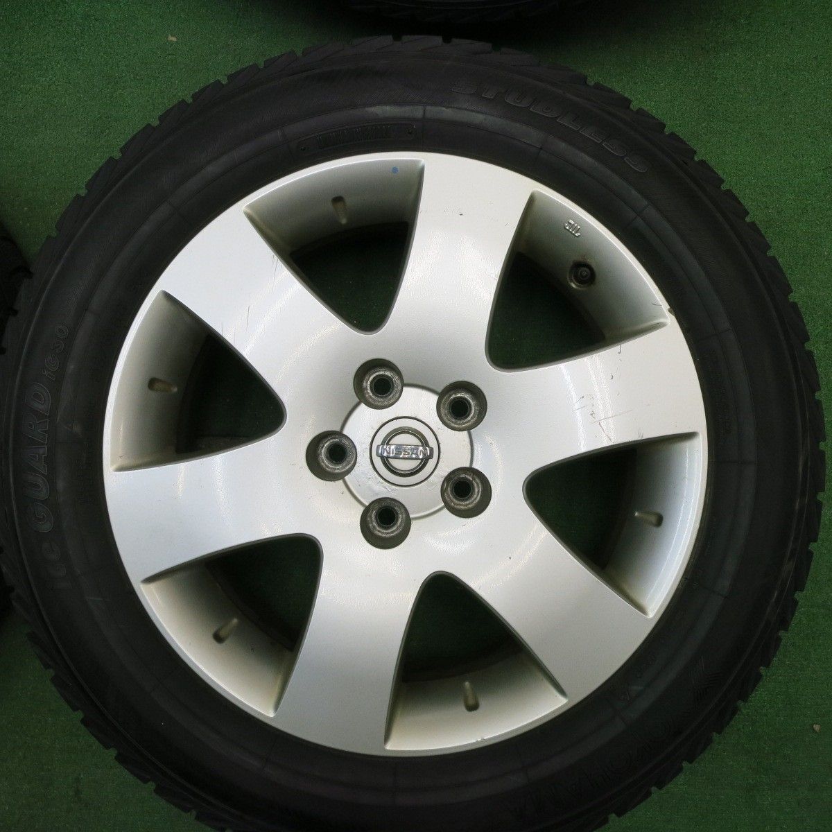 4本価格☆日産 プレサージュ 純正 215/60R17 スタッドレス ヨコハマ 