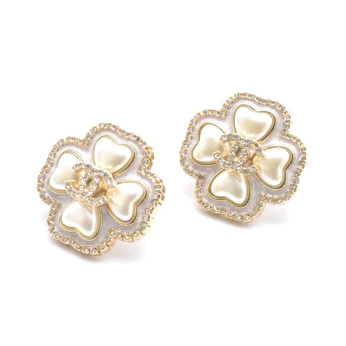 CHANEL シャネル ピアス ゴールドGP CCロゴ 四つ葉のクローバー【美品 