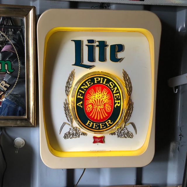 ライトサイン】1970年代 Miller Lite BEER ミラービール ビール 70年代 ビンテージ - メルカリ