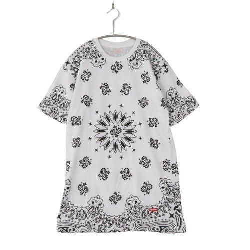 【新品】SUPREME シュプリーム S メンズ Tシャツ カットソー 半袖 Hanes 2枚セット バンダナ柄 白 新品 古着