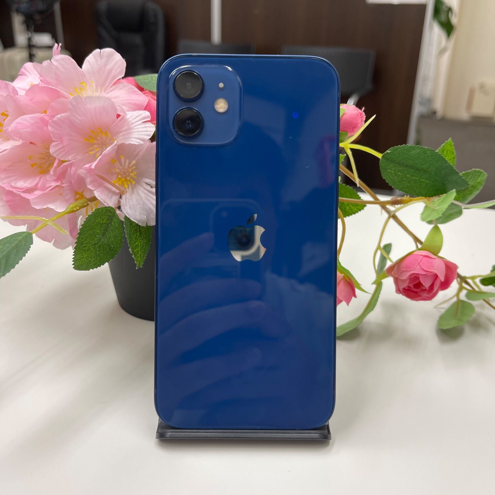 iPhone12 64GB 中古 - メルカリ