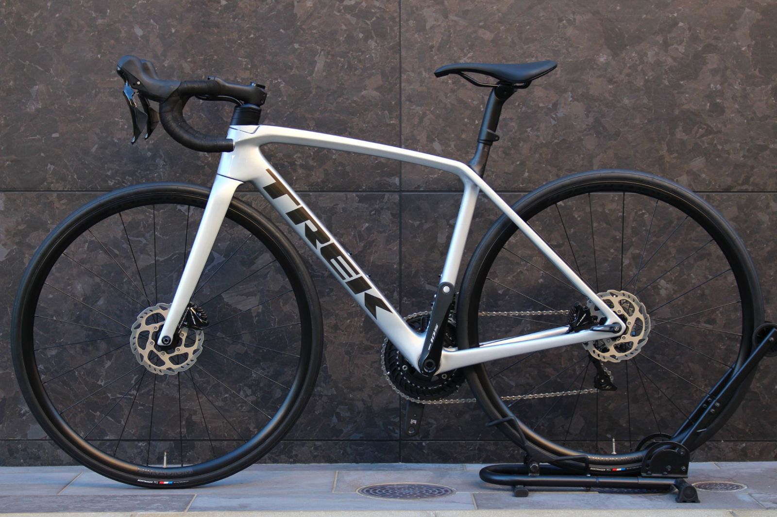 トレック TREK エモンダ EMONDA SL5 DISC 2021年モデル 52サイズ