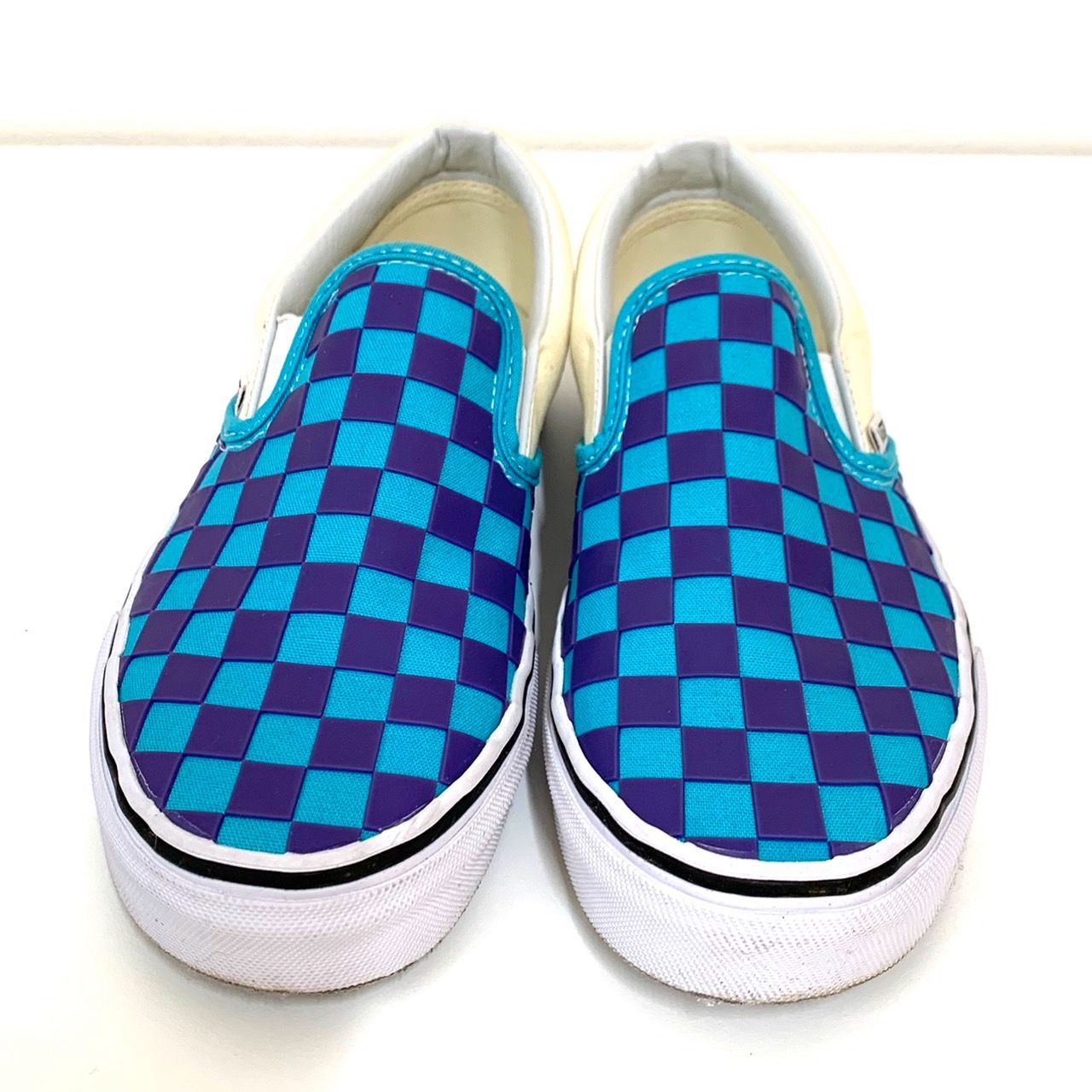 VANS】バンズ/フラッグチェックスリッポン/23.5cm - メルカリShops