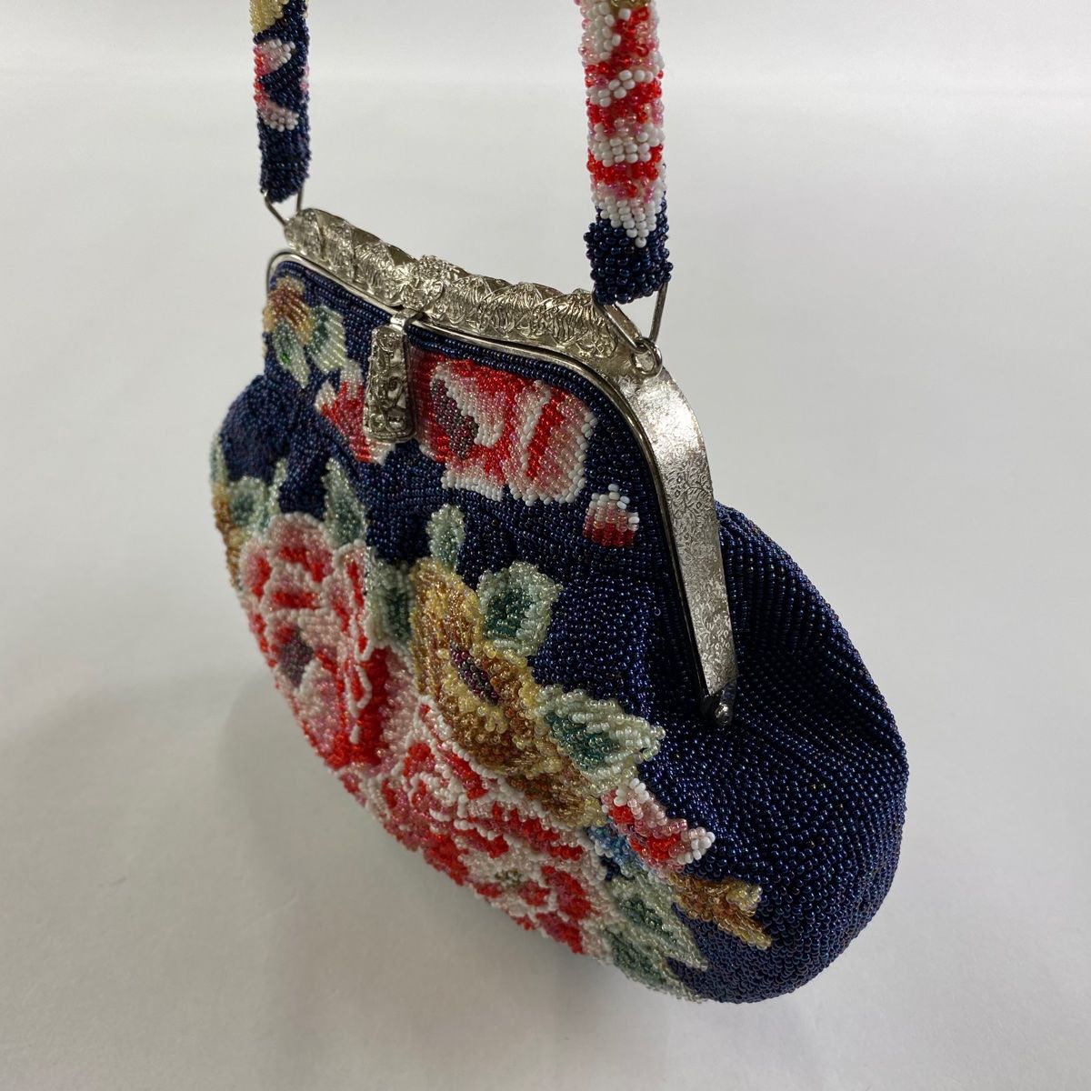 和装バッグ 秀品 ビーズバッグ フォーマル 牡丹 紺色 ビーズ 和装小物