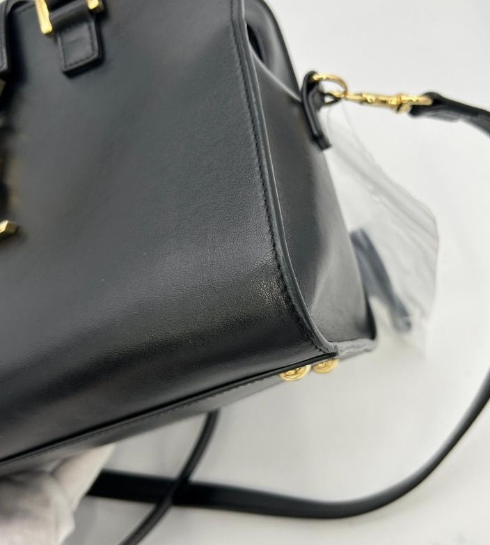 Saint Laurent ブラック レザー ハンドバッグ ゴールド Yves Saint Laurent 極 美品 希少品 YVES SAINT LAURENT イヴ