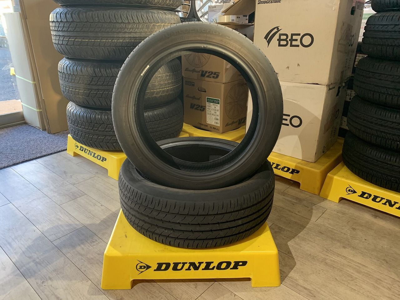 ランドクルーザー300 AX 純正18インチ ホイールタイヤセット TOYOTA