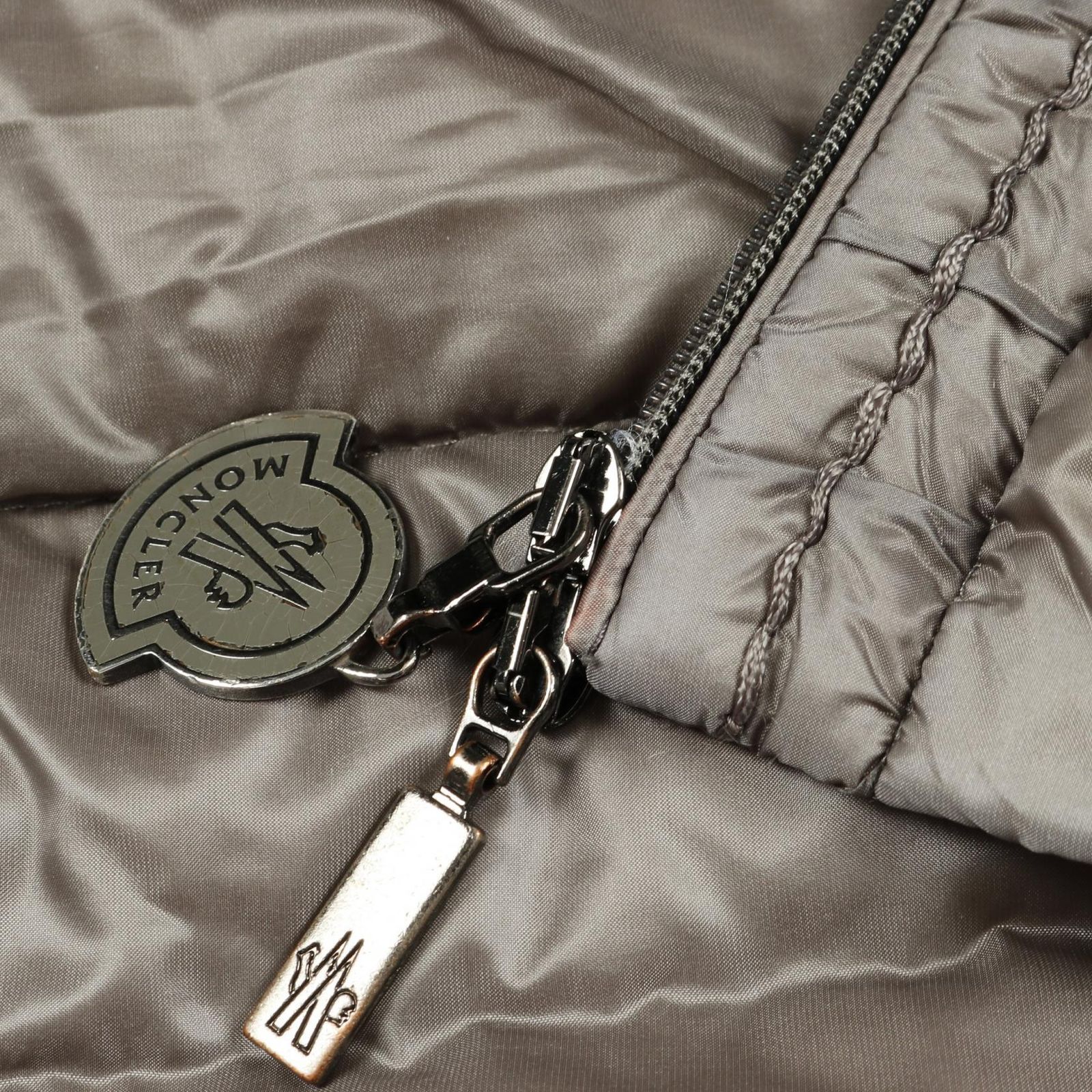 モンクレール MONCLER ダウンジャケット VANNEAU 4938170 ナイロン コート レディース Used A