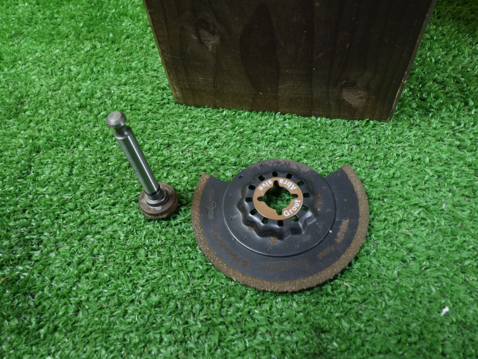 切断 剥離 研削などに マキタ Makita 充電式マルチツール 18V バッテリ 充電器 ケース別売 TM52DZ 品