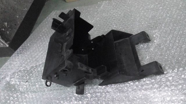 ZXR250 ZX250A-01xxx の バッテリーBOX:#1752730569 - メルカリ