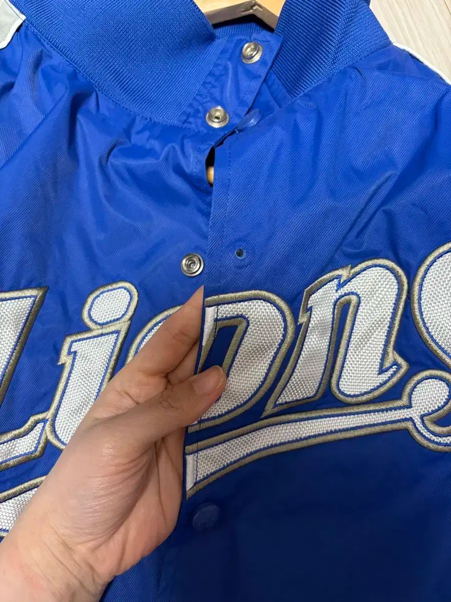 ネポス ジャンパー