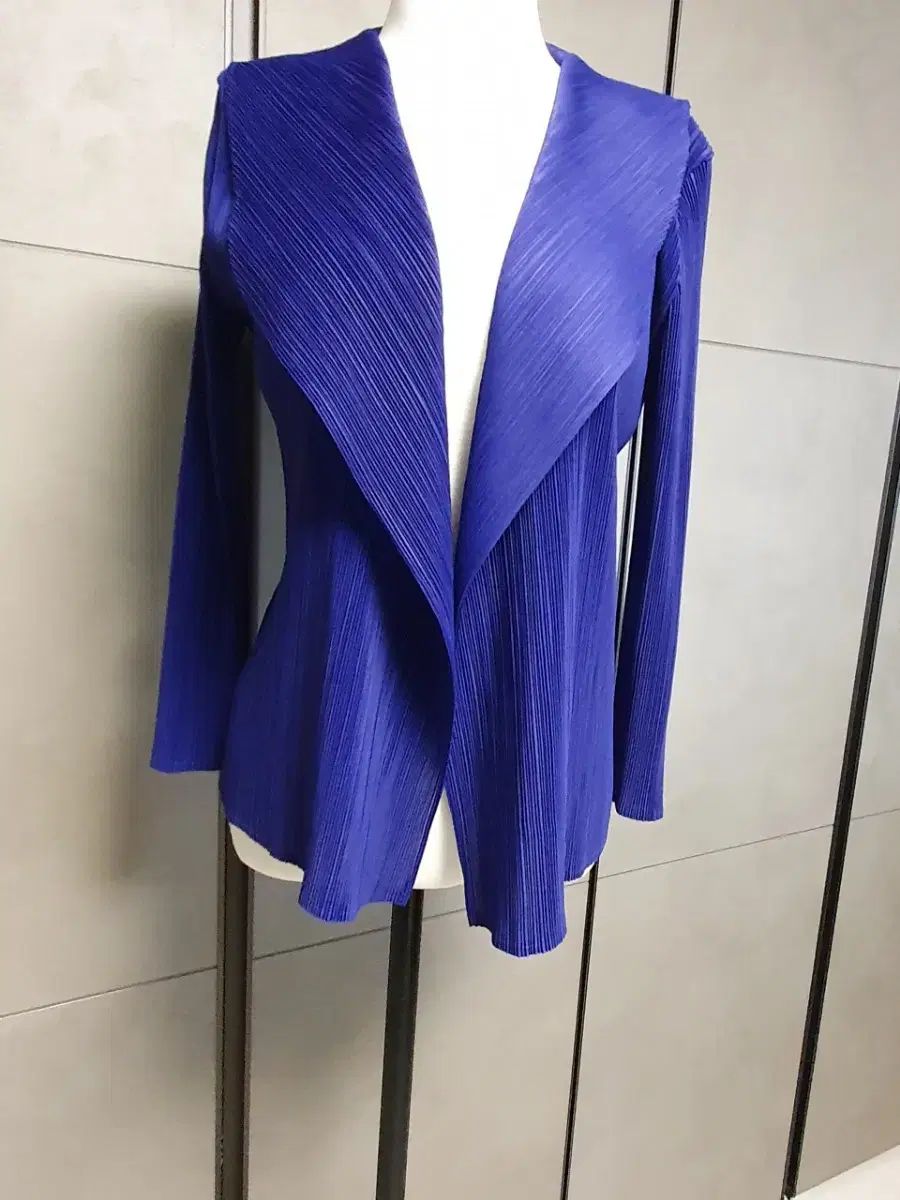 トップス early 00s TORNADO MART Fur Cardigan M トップス early 00s TORNADO MART Fur Cardigan M Tornado Mart Early