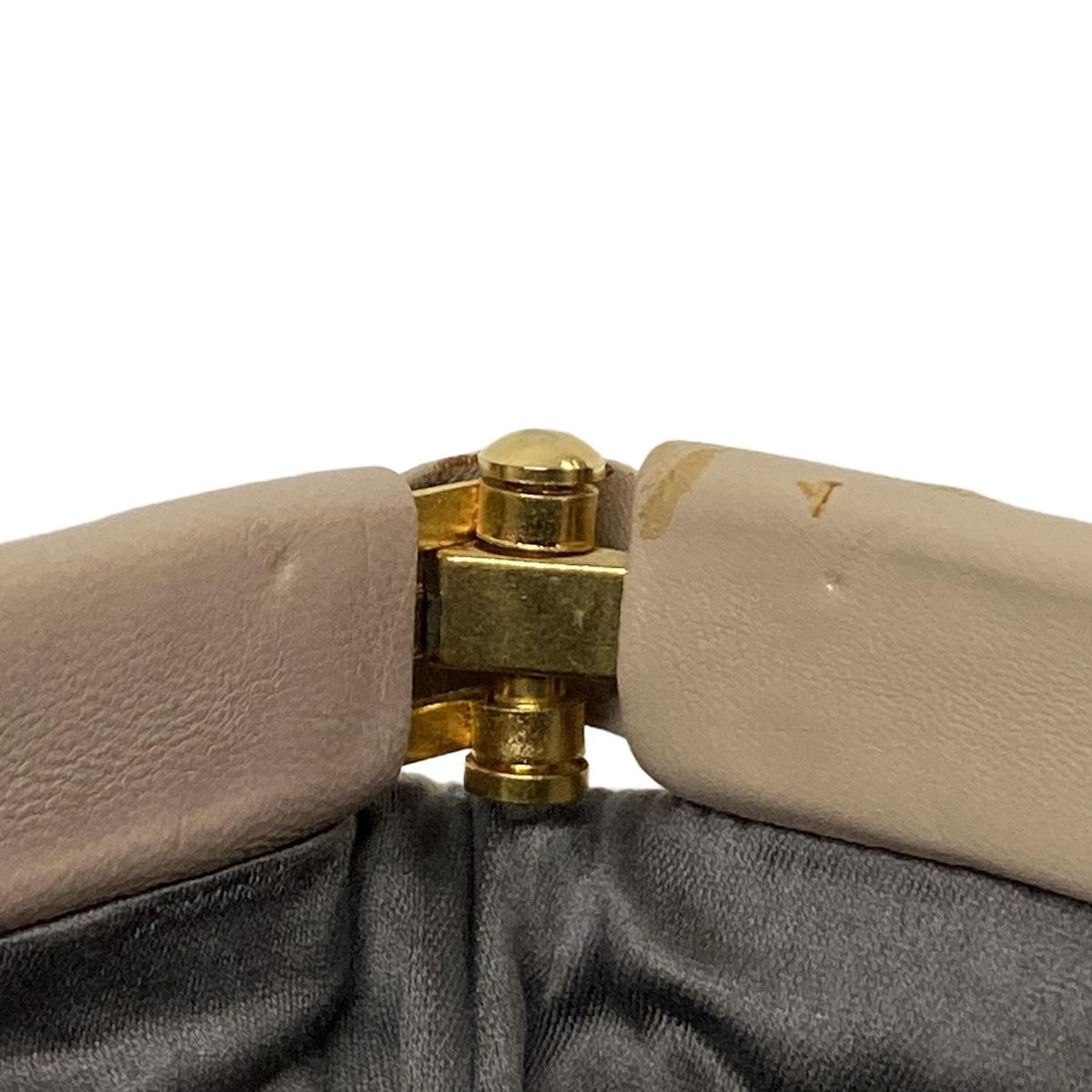 miumiu ミュウミュウ クラッチバッグ マテラッセ ベージュ レザー DECORATOM_COM_BR