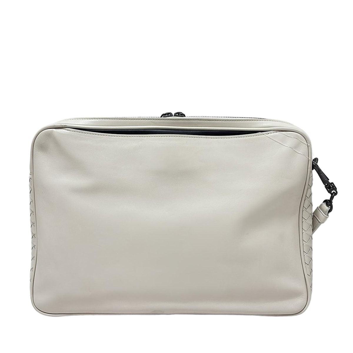 アイボリー レザー