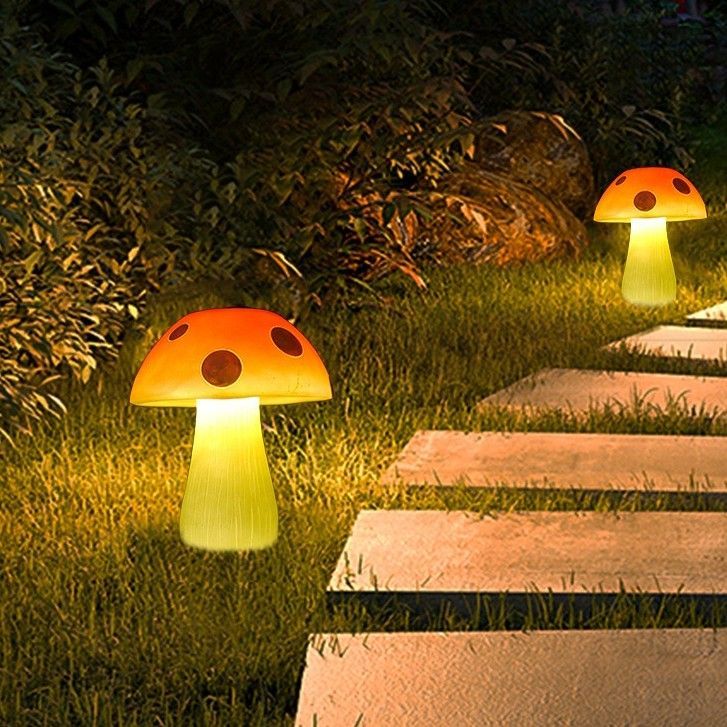 8-14 赤 ガーデンライト キノコ 庭の装飾 ドット かわいい おしゃれ ガーデン雑貨 ガーデンインテリア ガーデニング 太陽光 お洒落 オブジェ 雑貨 庭 ガーデン きのこ ソーラー インテリア 置物