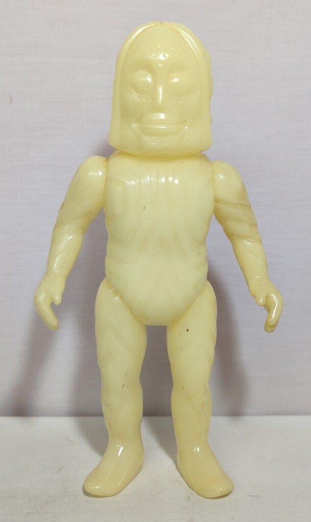 ダダ M1号 ウルトラマン ソフビ sofubi 蓄光成型 未塗装 三面ダダ ダダ of ウルトラ怪獣.com