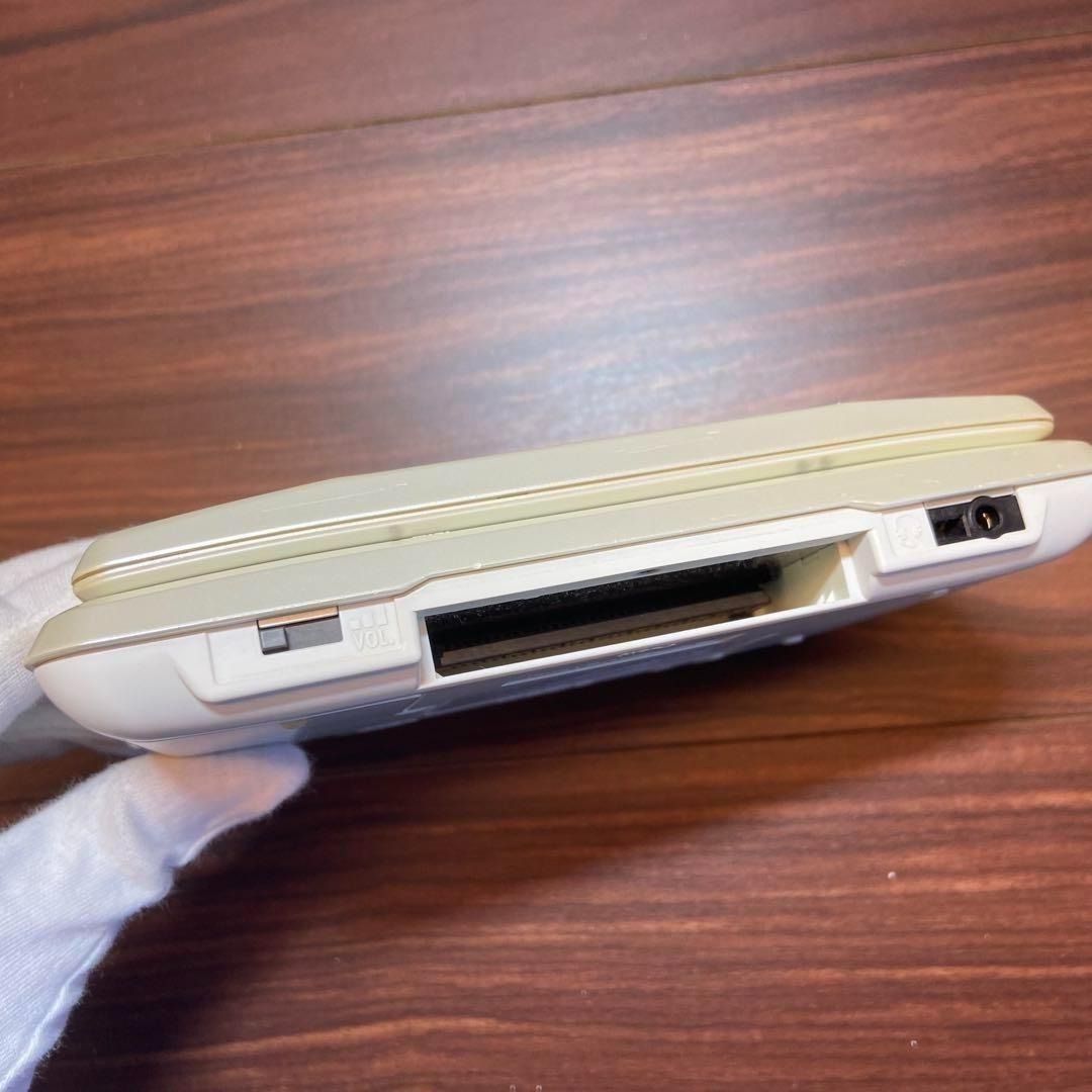 ピュアホワイト 2562