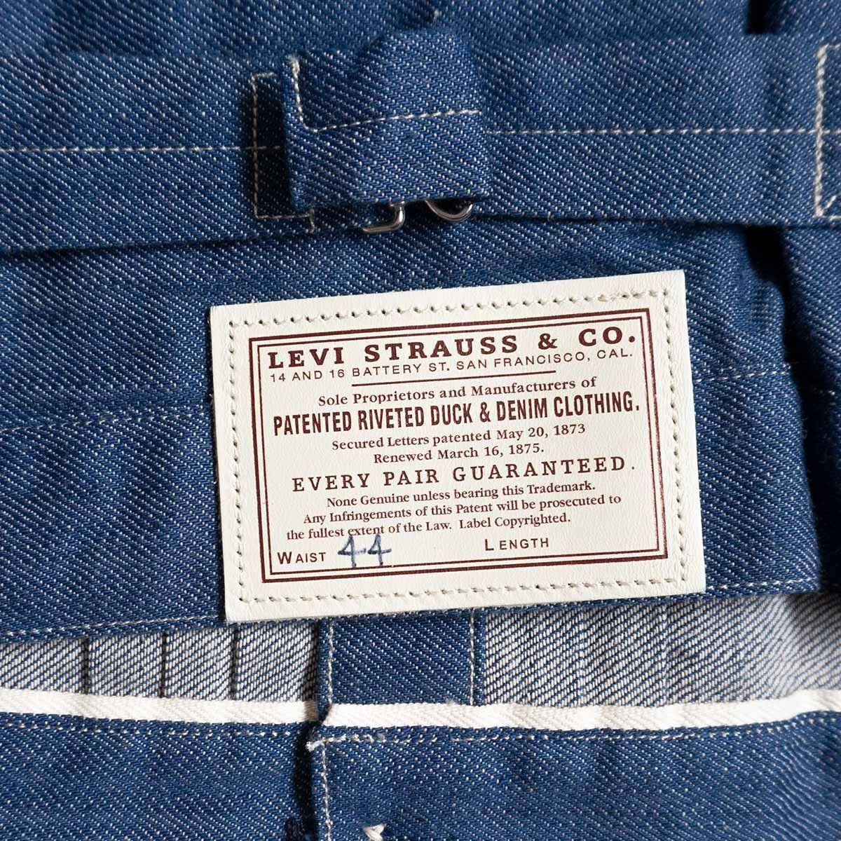 タグ付き未使用品/ビッグサイズ44】LEVI'S VINTAGE CLOTHING タグ付き未使用品/ビッグサイズ44】LEVI'S VINTAGE CLOTHING