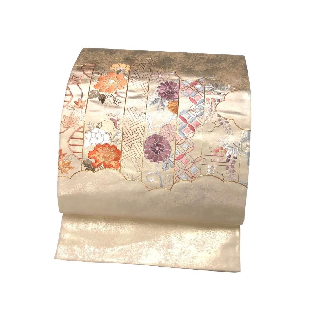 袋帯 刺繍柄 花模様 七宝 紗綾形 金銀駒 金色 O-5270 袋帯 刺繍柄 花模様 七宝 紗綾形 金銀駒 金色 O-5270 - メルカリ