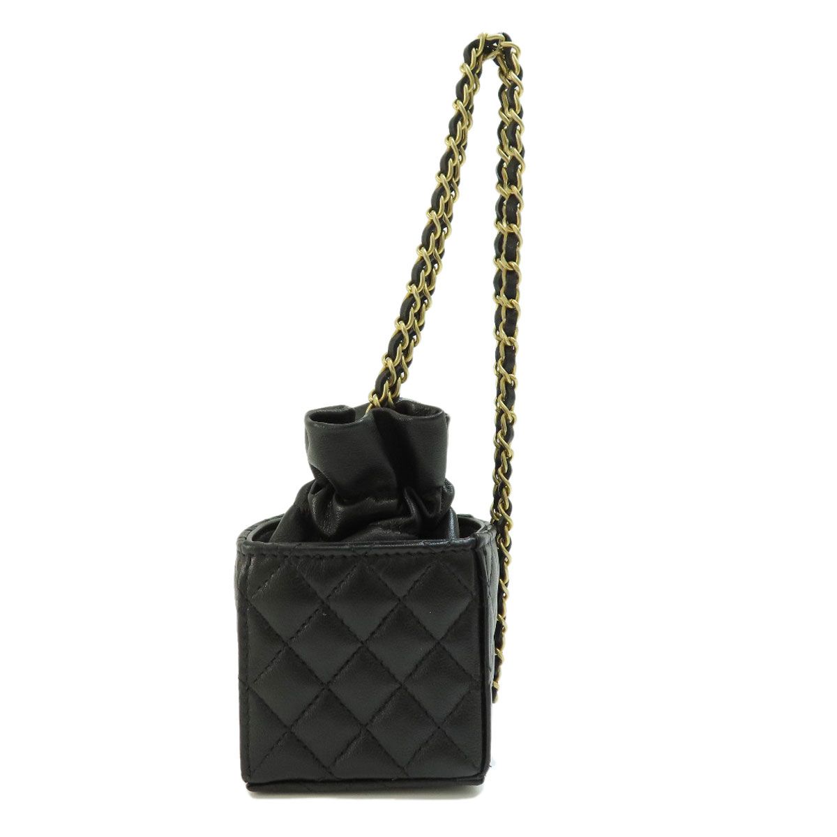 シャネル マトラッセ ラムスキン ショルダーバッグ 巾着 ブラック ゴールド CHANEL シャネル チェーンショルダー マトラッセ 巾着 ゴールド金具