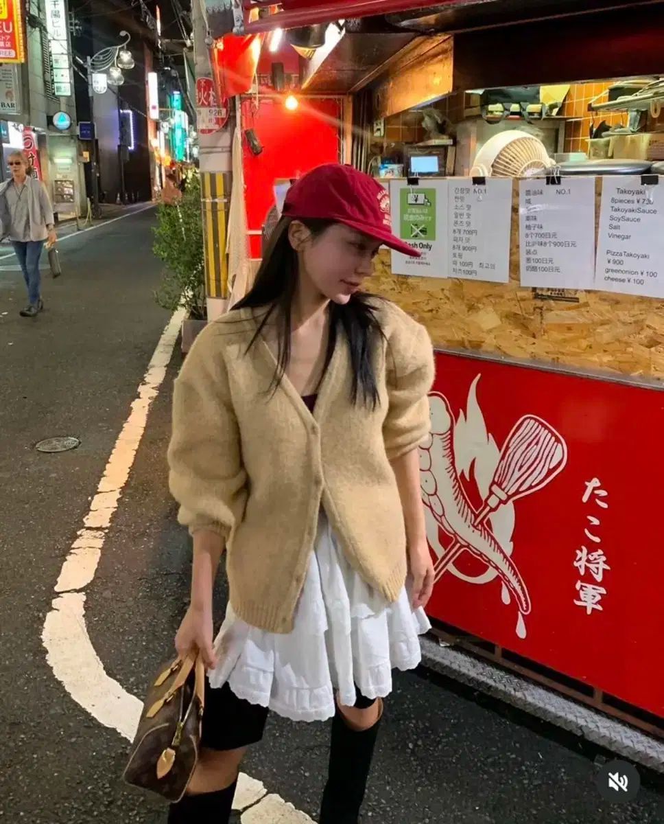 WITHOUTSUMMER フラッター Vネック カーディガン ベージュ